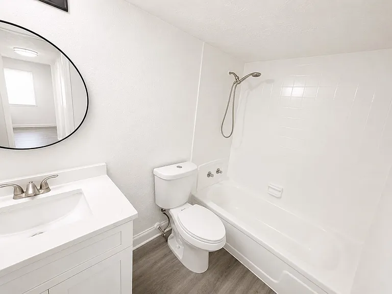 2789 L B McLeod Rd #D — Photo 7