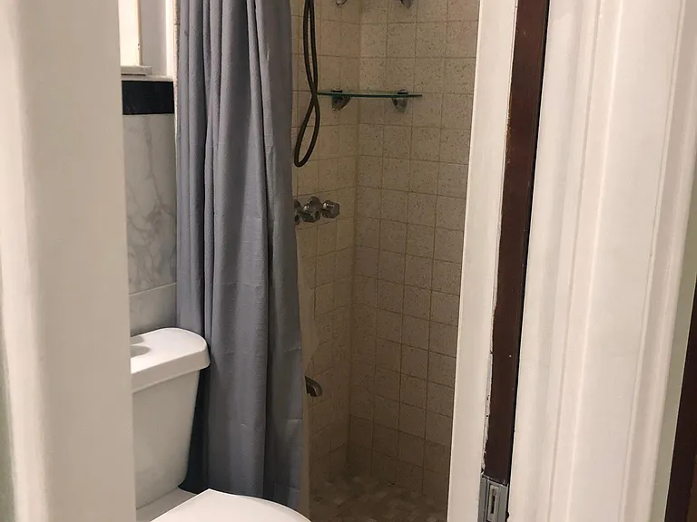 11512 NW 58th Ave — Photo 10