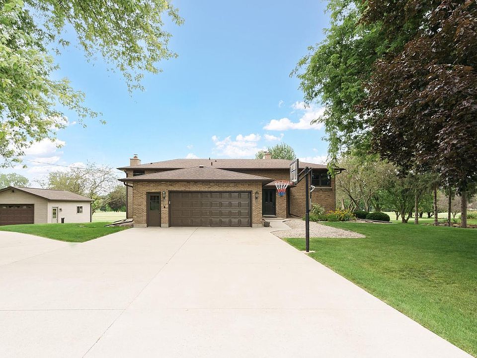 1st image of 1504 Country Club LANE