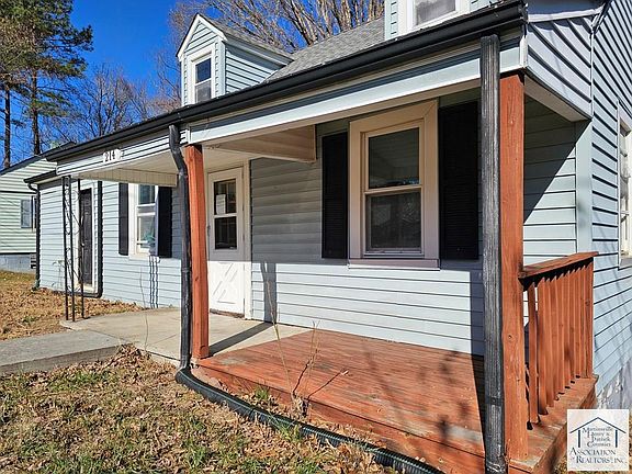 2nd image of 214 Harris St
