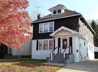 17830 Dillewood Rd #2, Cleveland, OH 44119