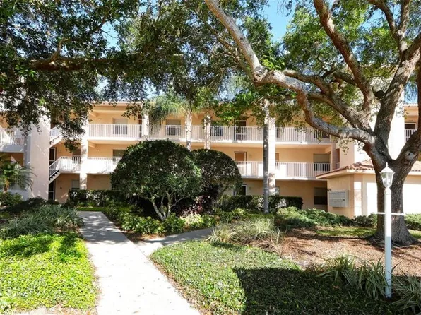 9300 Clubside Cir, Sarasota, FL