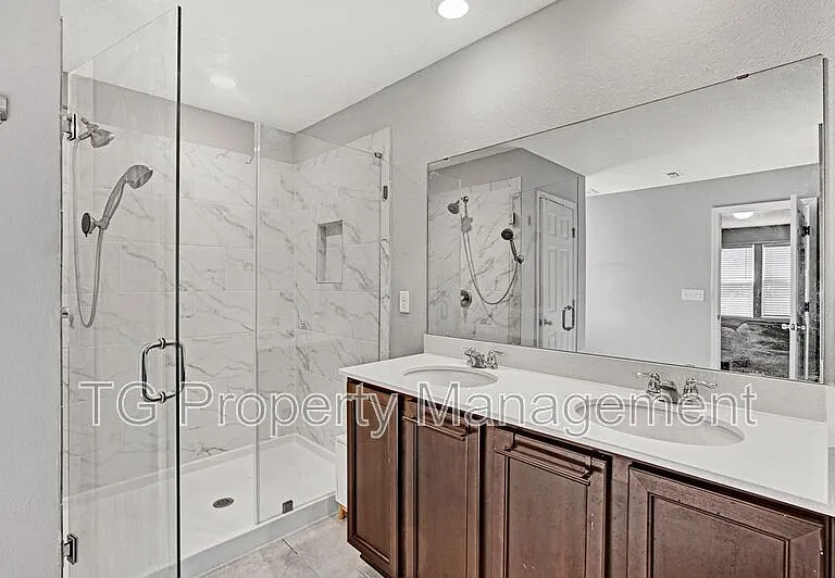 8272 Victory Crossing Blvd — Photo 12