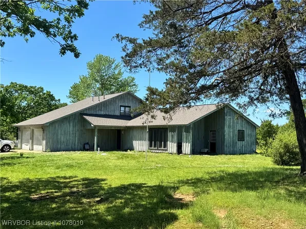 25096 Nobles Rd, Howe, OK 74940