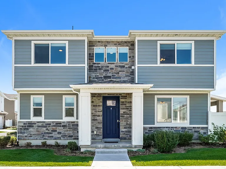 1611 W Parkview Dr — Photo 1