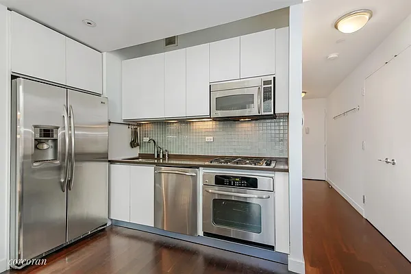 Sold by Corcoran | media 2