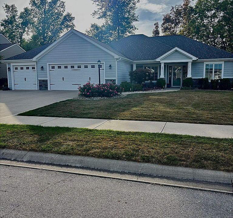 3 BR/2 Bath ranch home