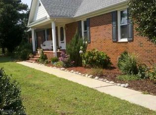 516 Benefit Rd, Chesapeake, VA 23322