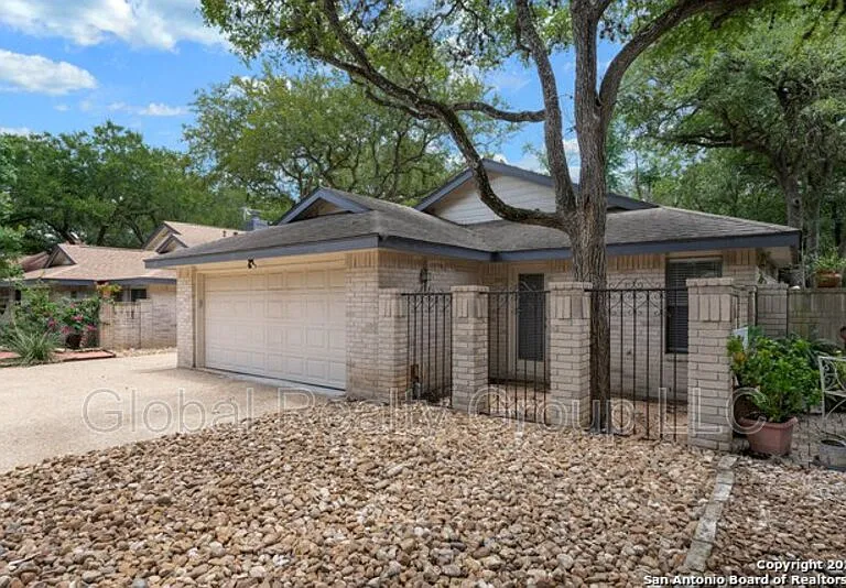 118 Golden Way — Photo 26
