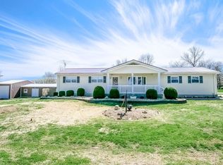 218 Cherry St, Elsberry, MO 63343
