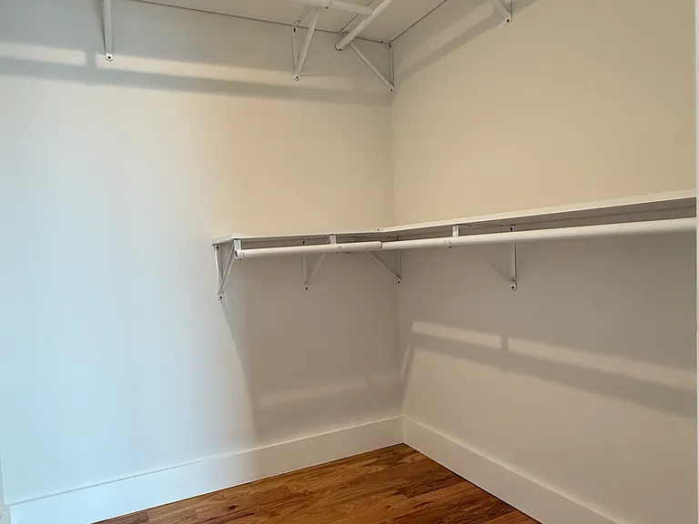 160 Main St #1 — Photo 33