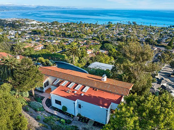 3rd image of 449 Vista De La Playa Ln