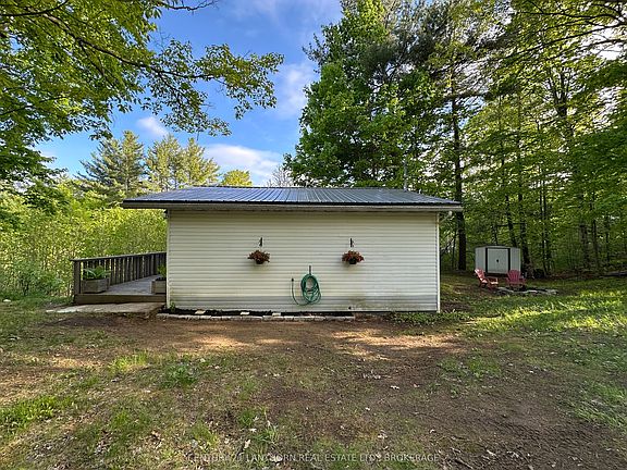 2nd image of 1024 Harrington Ln