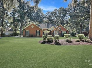 360 Laurenburg Dr, Richmond Hill, GA 31324