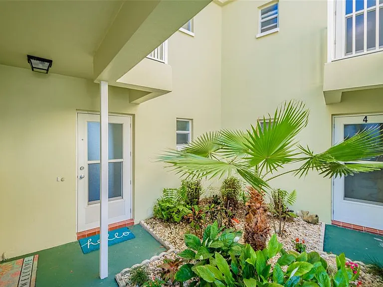 2566 Gary Cir #3 — Photo 25