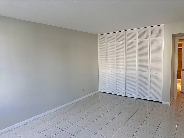 1149 Hillsboro Mile #309 — Photo 16