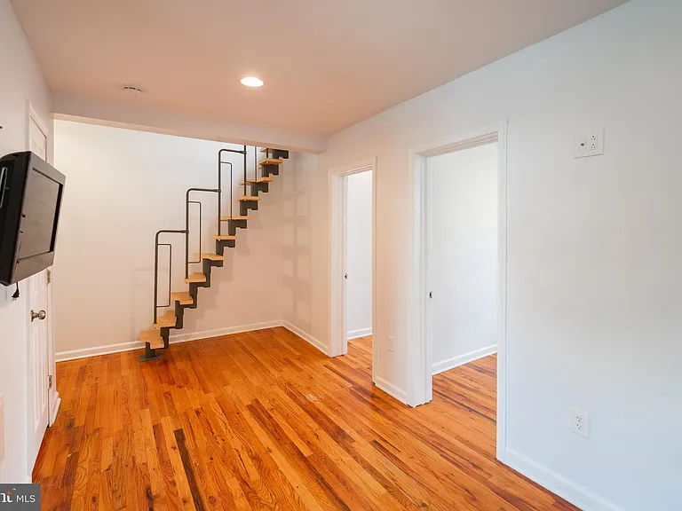 1116 Pine St #3F — Photo 5