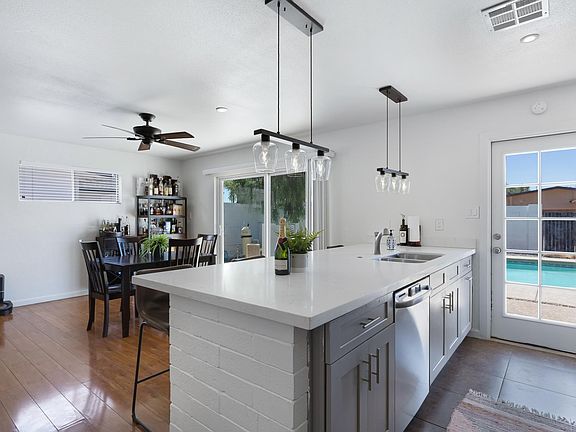 2nd image of 301 E Hermosa Dr