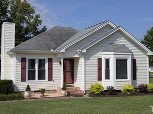 2004 Huntsbridge Dr, Clayton, NC 27520