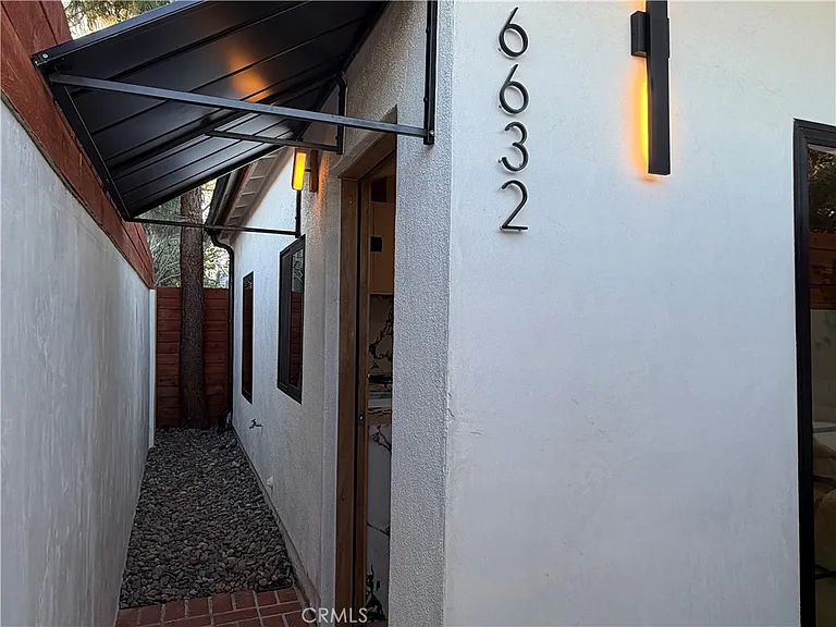 6632 Fulton Ave — Photo 3