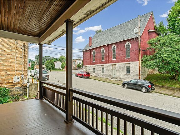 2nd image of 619 9th St