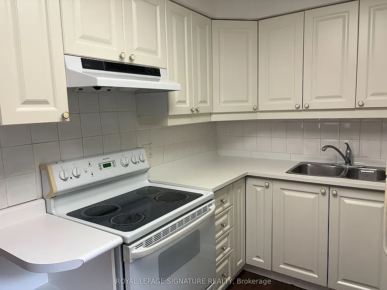 2067 Devon Rd — Photo 10