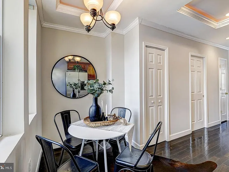 312 S Clinton St — Photo 13