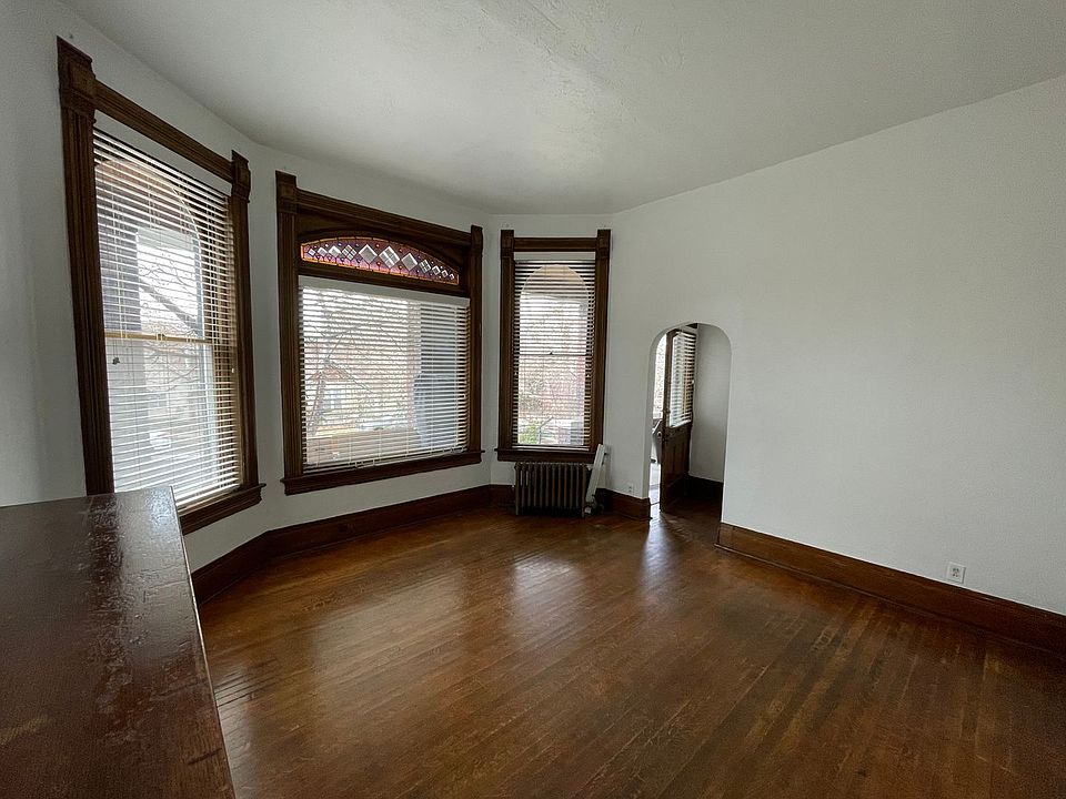 1st image of 815 E 1st Ave #817