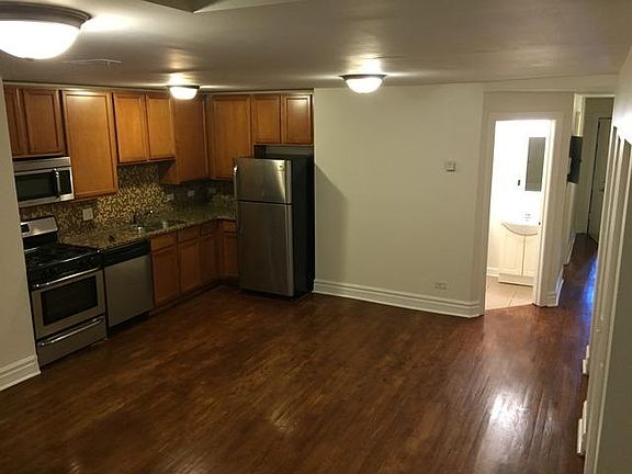4th image of 6309 N Albany Ave APT Gb