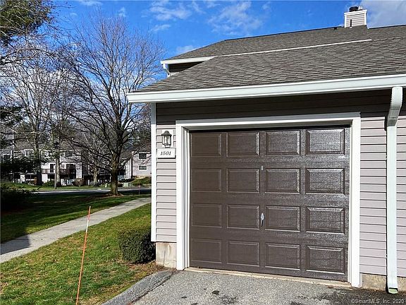2nd image of 1501 Mill Pond Dr Unit 1501
