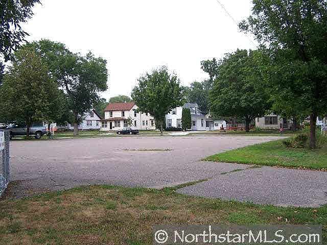 1st image of 401 N Prairie Street
