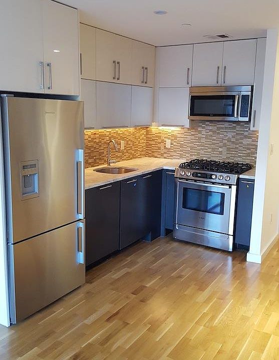 1st image of 500 4th Ave APT 2G
