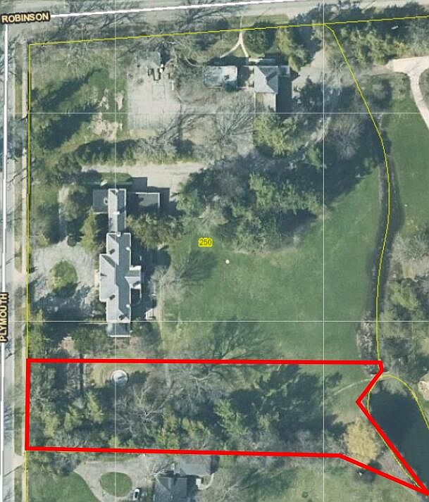 2nd image of 250 Plymouth Ave SE #1