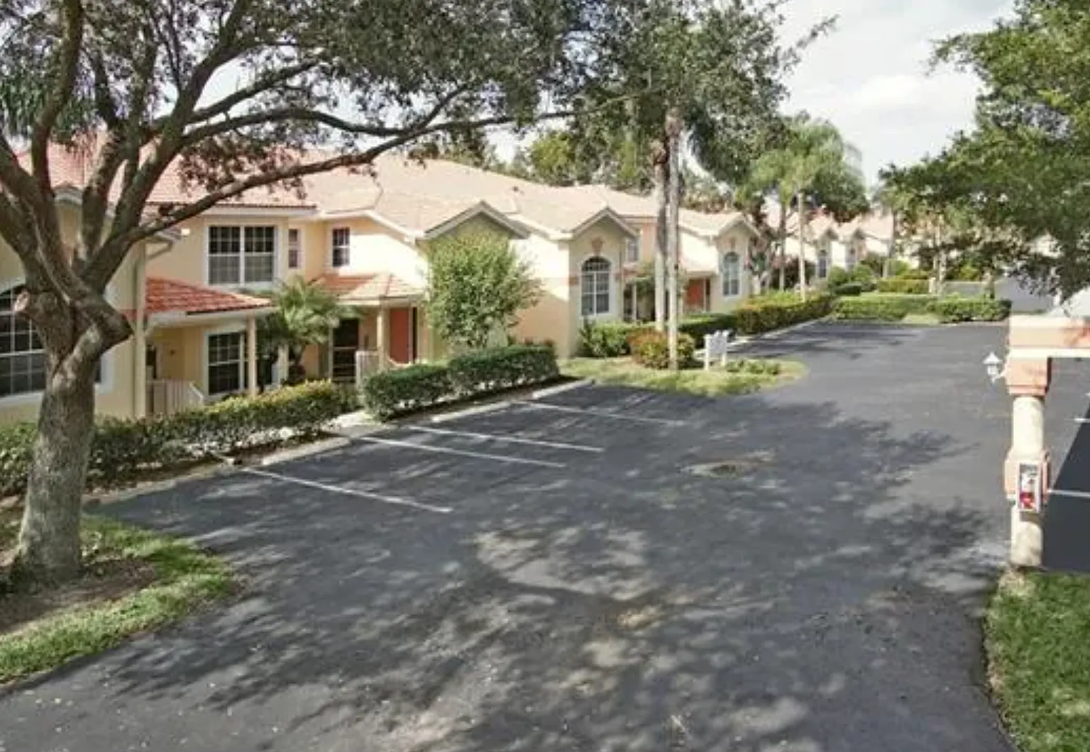 Orchid Bay Dr, Naples — Photo 3