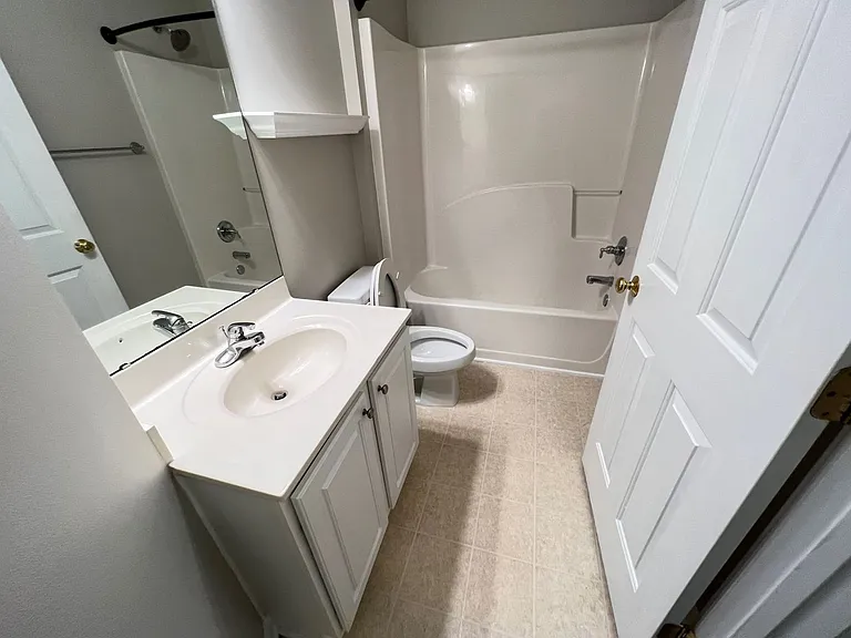 50303 Governors Dr — Photo 12