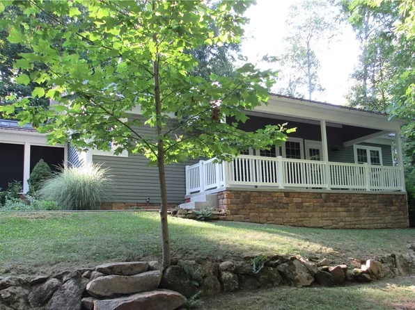 2550 Stammheim Dr, Millersburg, OH 44654