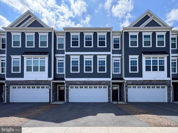 546 Brandywine Dr, State College, PA 16801