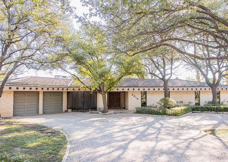 1st image of 2616 Vista Cir