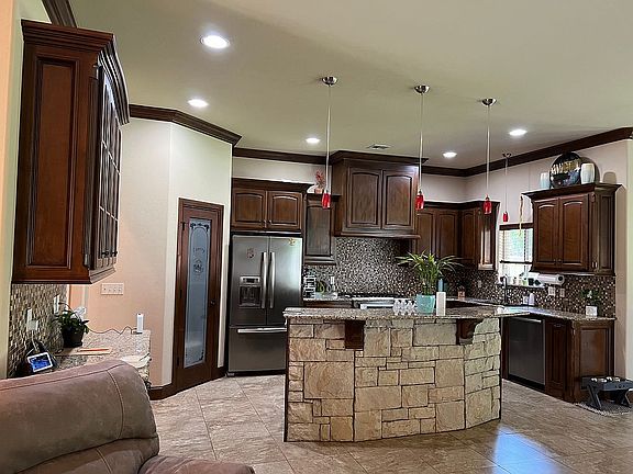 4th image of 13609 Rachel Ct