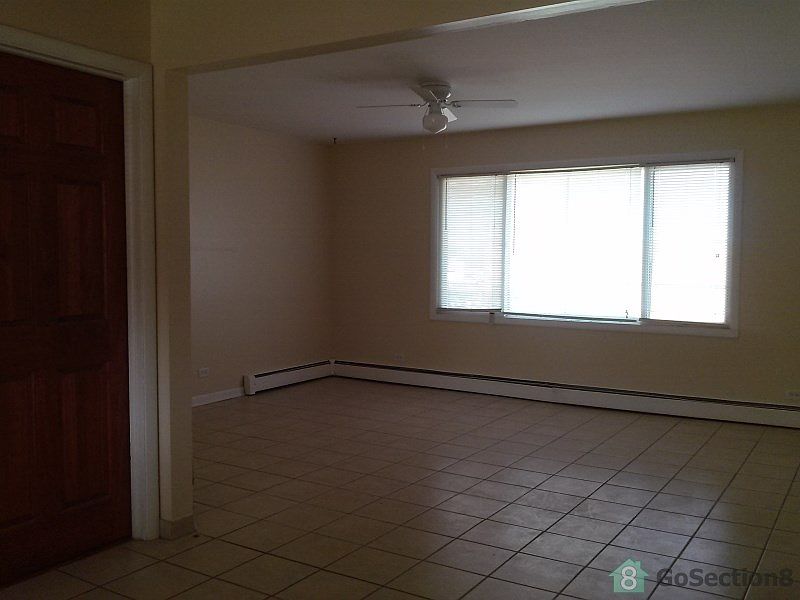 1st image of 404 N Villa Ave APT 2