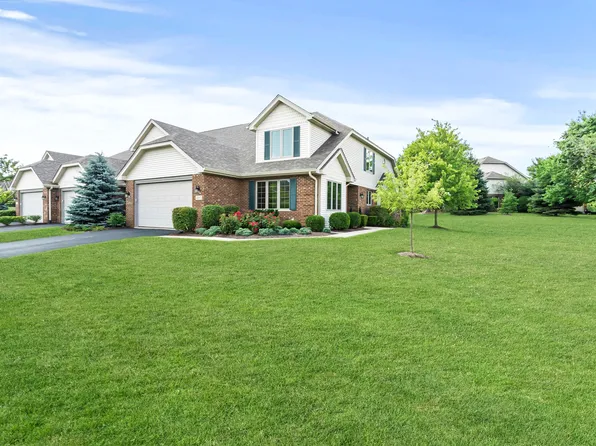 12195 Oxford Ct, Lemont, IL 60439