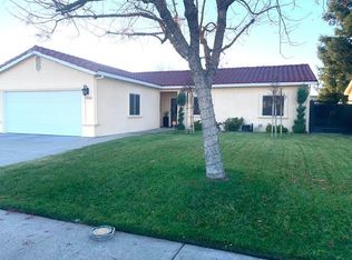 3029 Garfield Ln, Turlock, CA 95382