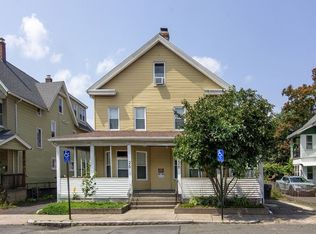 26-28 Wendell Pl, Springfield, MA 01105