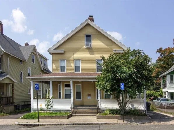 26-28 Wendell Pl, Springfield, MA 01105