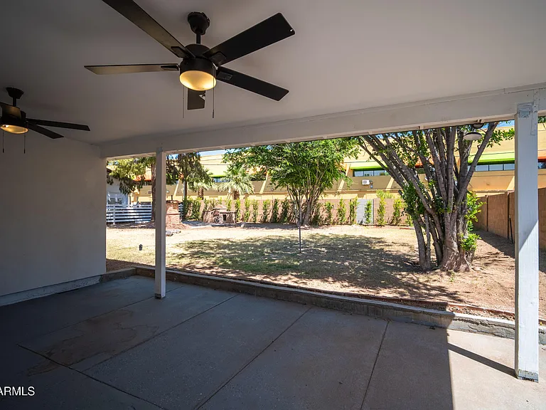 4028 E Edgemont Ave — Photo 12