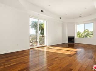 632 N Kings Rd UNIT 302, West Hollywood, CA 90048