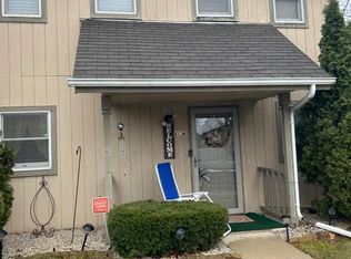 6087 Delaware Dr, Merrillville, IN 46410