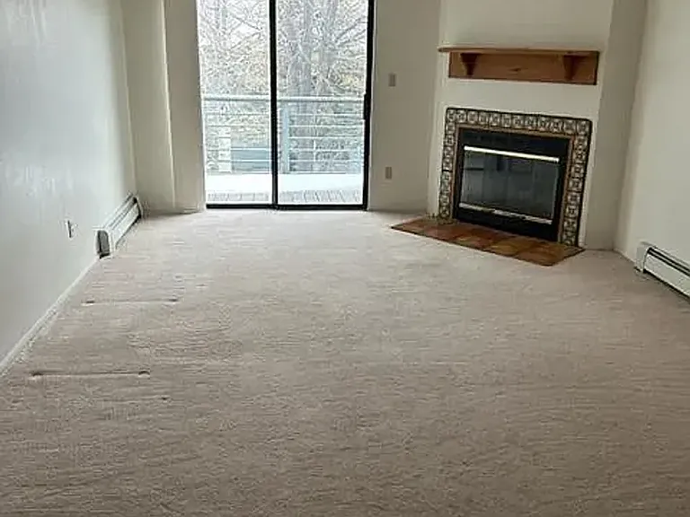 1300 Iris St #203 — Photo 10
