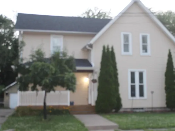 3119 15th St #C, Moline, IL 61265