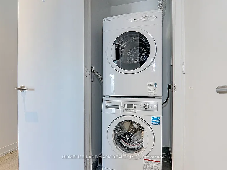161 Roehampton Ave #2811 — Photo 14